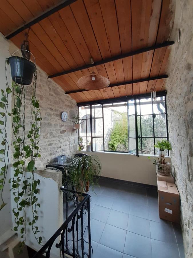 Nos Jours Heureux Barjac (Gard) Exterior foto